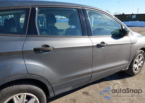 2014 Ford Escape S z USA, uszkodzony, nr VIN 1FMCU0F73EUD21516